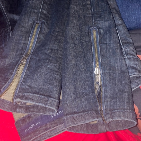 Guess Jeans Size 31 - Picture 4 of 4